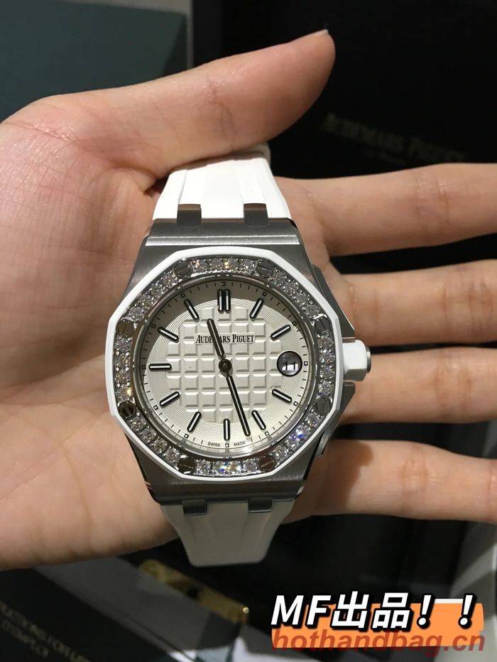 Audemars Piguet Watch APW00011